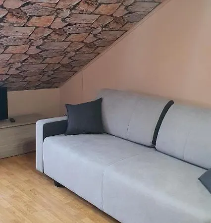 Venusz Apartment